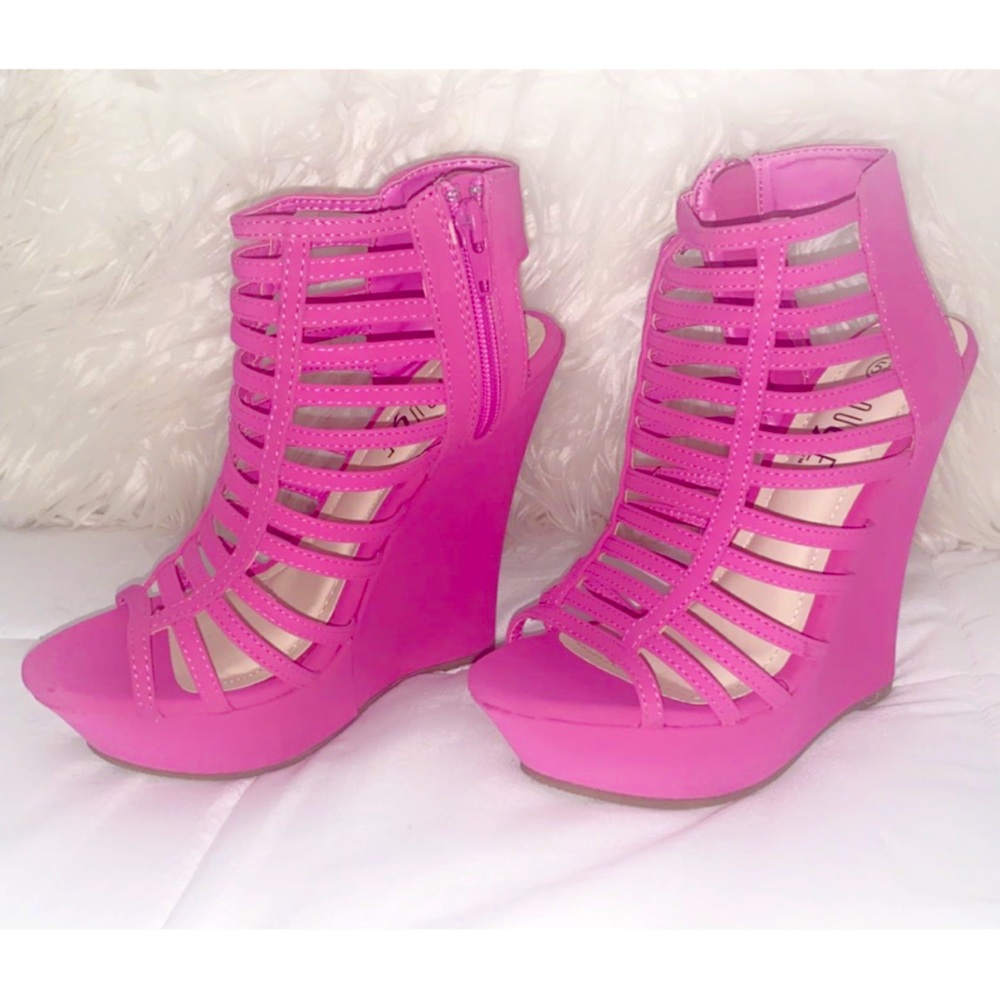 Pink wedges